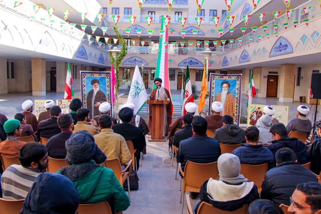 تجلیل از ممتازین مدینة العلم کاظمیه در دهه فجر