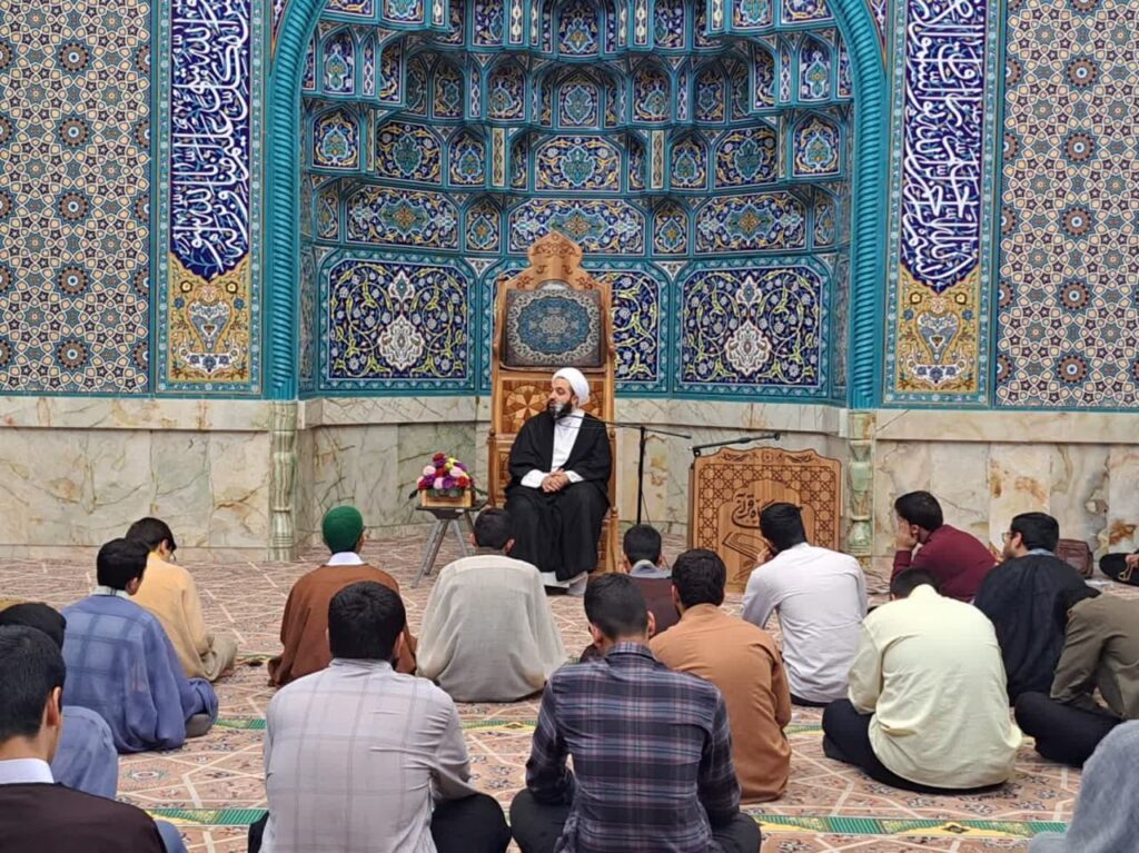 درس اخلاق با حضور حجت‌الاسلام والمسلمین استاد وکیلی از مشهد مقدس در مدینة العلم کاظمیه