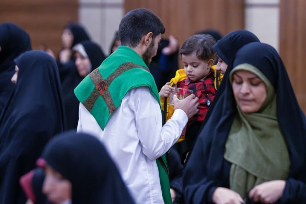 مراسم جشن میلاد حضرت زهرا سلام‌الله‌علیها و گرامیداشت مقام مادر با حضور مادران طلاب مدینة‌العلم کاظمیه با عنوان مادرانه